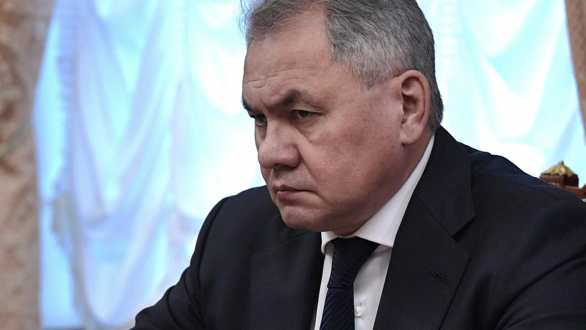 Дочь сергея шойгу. Отставка шойгу. Шойгу 2023. Группировка восток шойгу. Шойгу грустный фото.