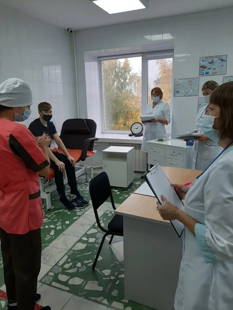 Тобольск колледжи после 9. Мед колледж тобольск. медицинский колледж имени володи солдатова тобольск. тобольский медицинский колледж специальности. worldskills медколледжа.