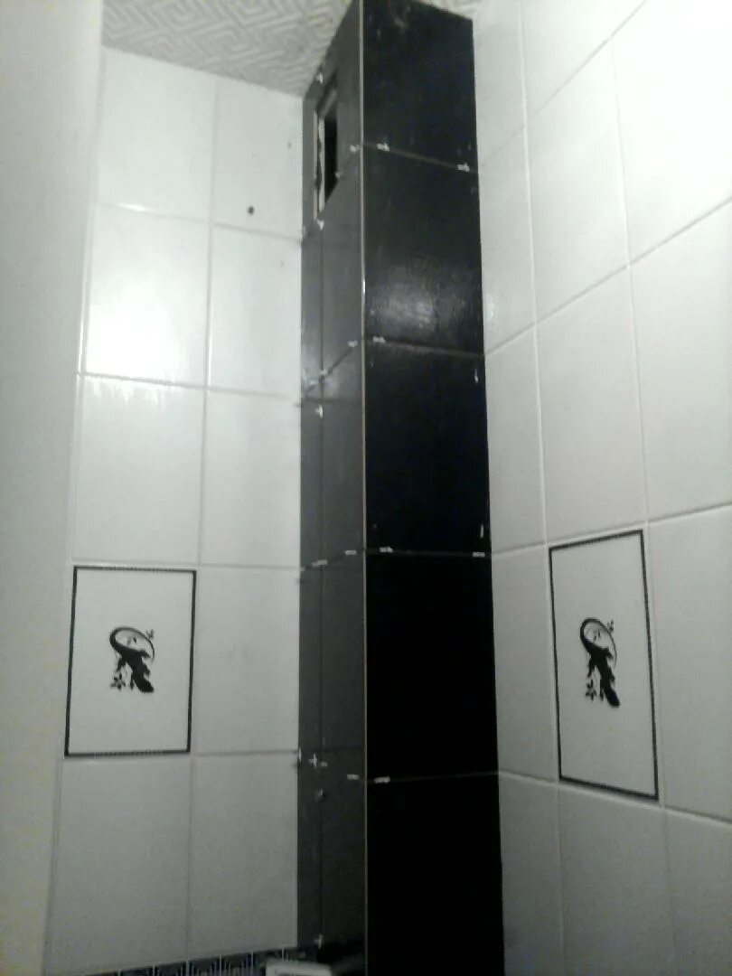 Скрытый лючок неодимовый магнит. Люк ревизионный под плитку 100х200. Магниты для экрана для ванной. Коробка с клапаном на магните. Короб на магнитах.