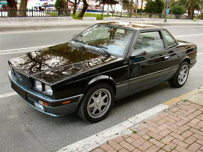 Maserati biturbo spyder 1990. Maserati 1988. Мазерати кариф 1988. Maserati 1988. Мазерати кариф.