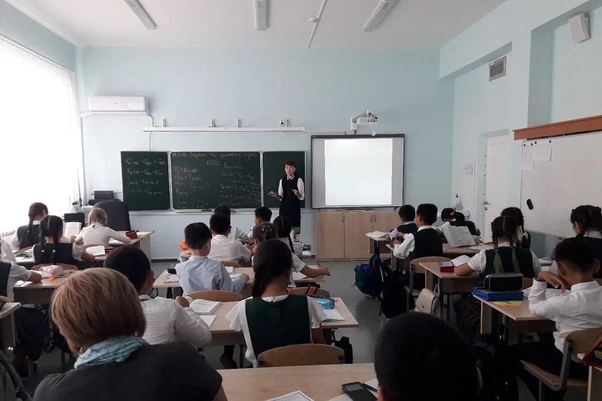 Элиста ведущие мероприятий. Выплаты на детей калмыкия. Выплаты в калмыкии. Деньги пособия. Выплаты в калмыкии.