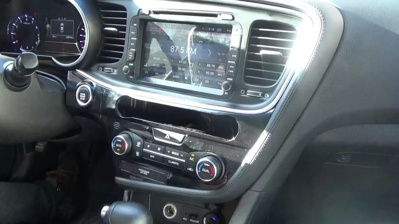 Как снять шгу на киа оптима Kia Optima как снять штатное головное устройство + Android / how to remove the