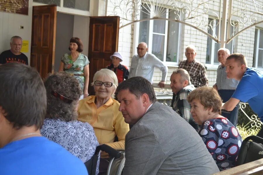 Дома престарелых в ставропольском. Дом престарелых Ставропольский край. Дом престарелых г Новоалександровск. Дома престарелых в Ставропольском крае. Дом престарелых в Иноземцево Ставропольский край.