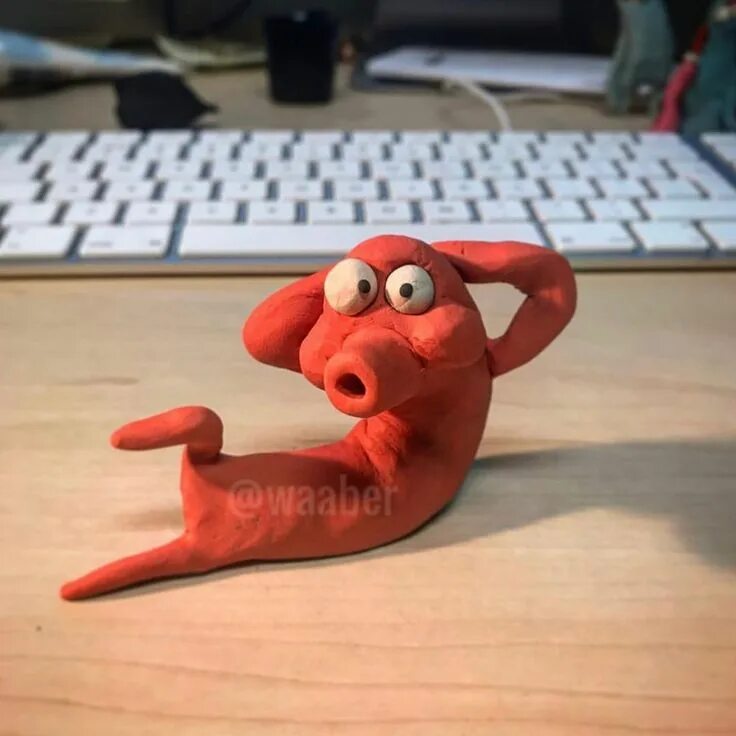 Прикольные фигурки из пластилина. Смешные фигурки из пластилина. Забавные монстрики из пластилина. Прикольные пластилиновые фигурки. Прикольные пластилиновые фигурки.