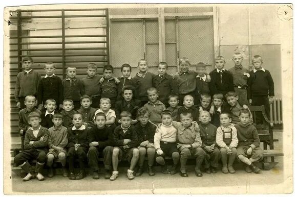 Школа 1945. Школьная фотография 1945. Камеры школы 1945. 34 Школа 1945 года. В трех школах 1945.