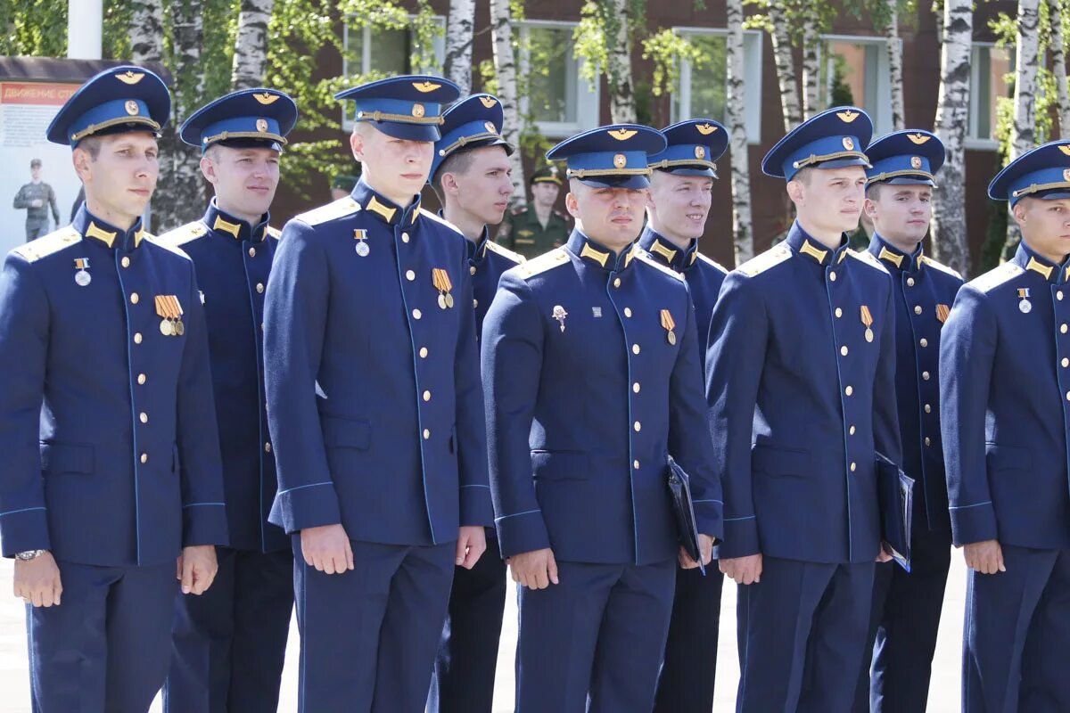 Сайт военной академии. Ва РВСН выпуск 2019. Выпускники Академии РВСН. Выпуск курсантов Академия РВСН. Академия Петра Великого выпуск 1997.