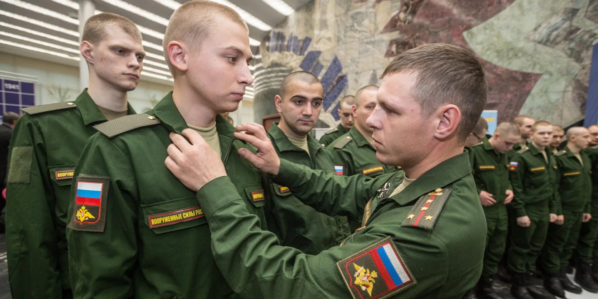 Правильный военный. Призывники. Военная служба. Служба в армии. Служба в армии России.