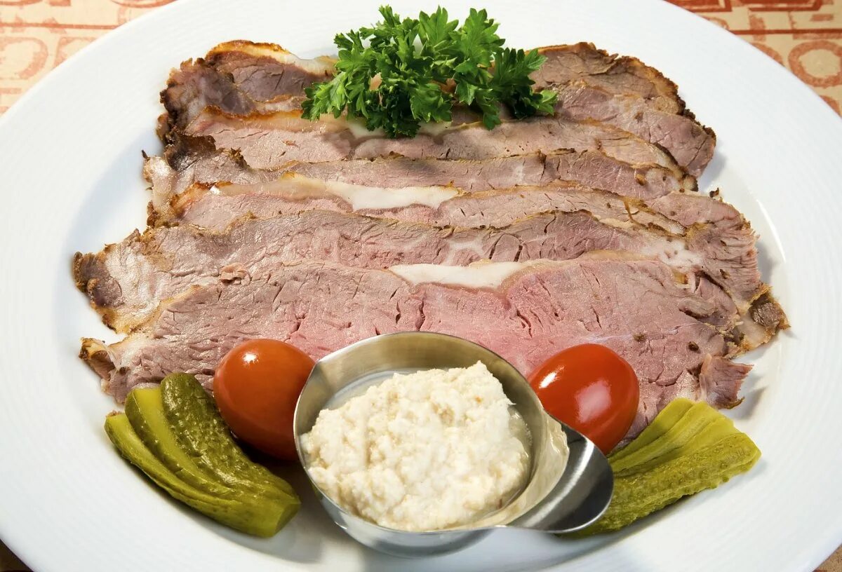 Ростбиф говяжий. Холодный ростбиф. Ростбиф холодный. Биф тендерлоин. Ростбиф prime beef.