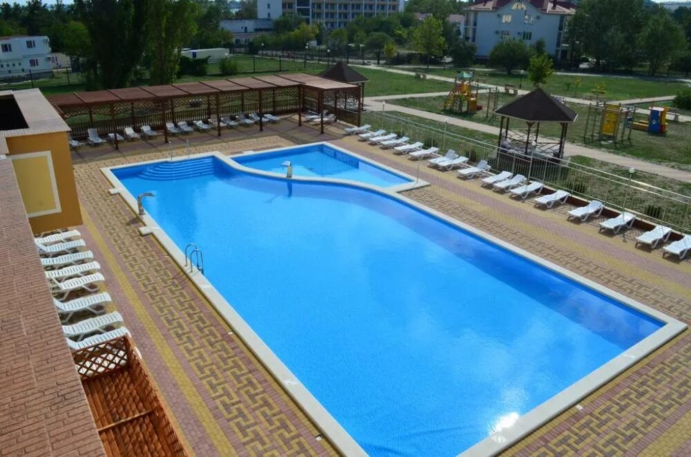 Таганрог отдых с бассейном. Таганрог отель с бассейном. Термальный комплекс greenwich park, таганрог. Санаторий русь краснодарский край геленджик. Гринвич парк отель таганрог.