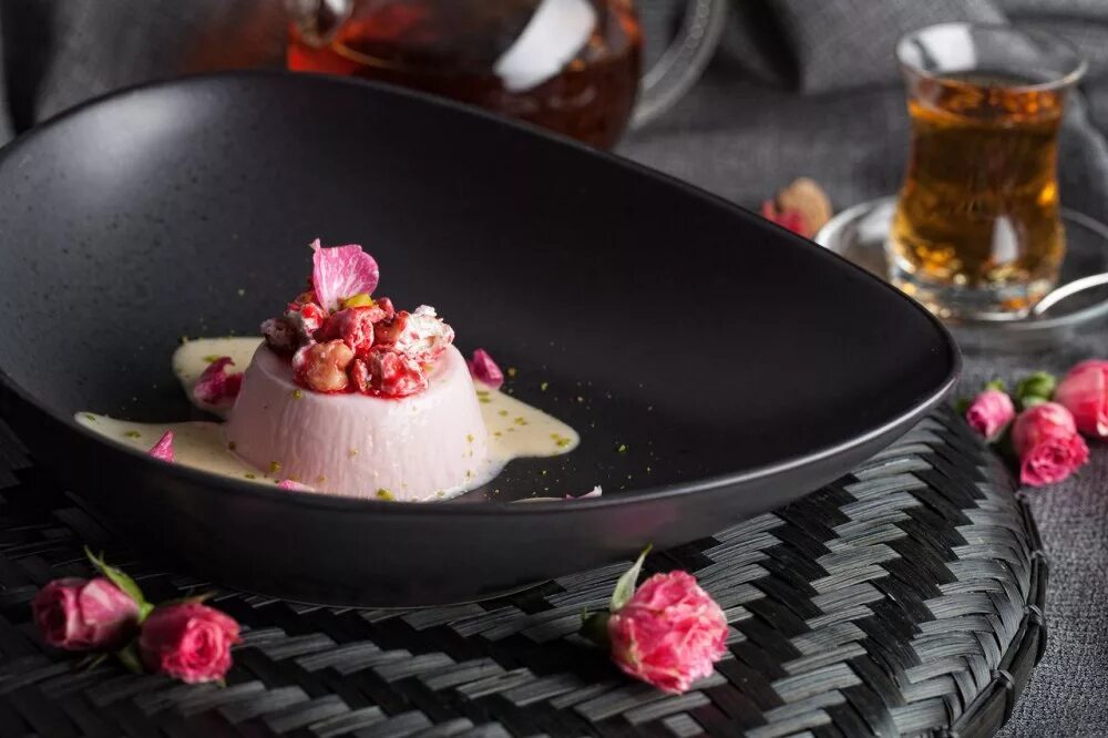 Гамбит люди икс. Гамбит еда. Гамбит марвел. Ресторан гамбит в махачкале. Гамбит магомедтагирова 155в ресторан.