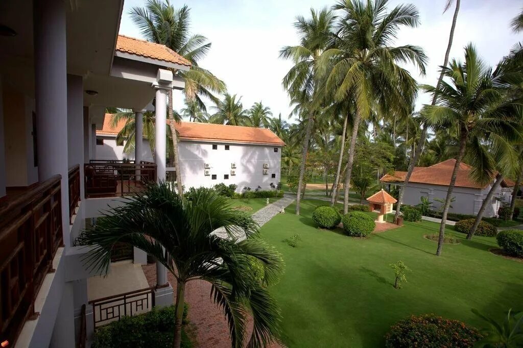 Muine de century 4*отель. Muine de century beach resort & spa 4*. Muine de century beach resort & spa 4*. Муйне де центури вьетнам. Сайгон муйне резорт 4 вьетнам.