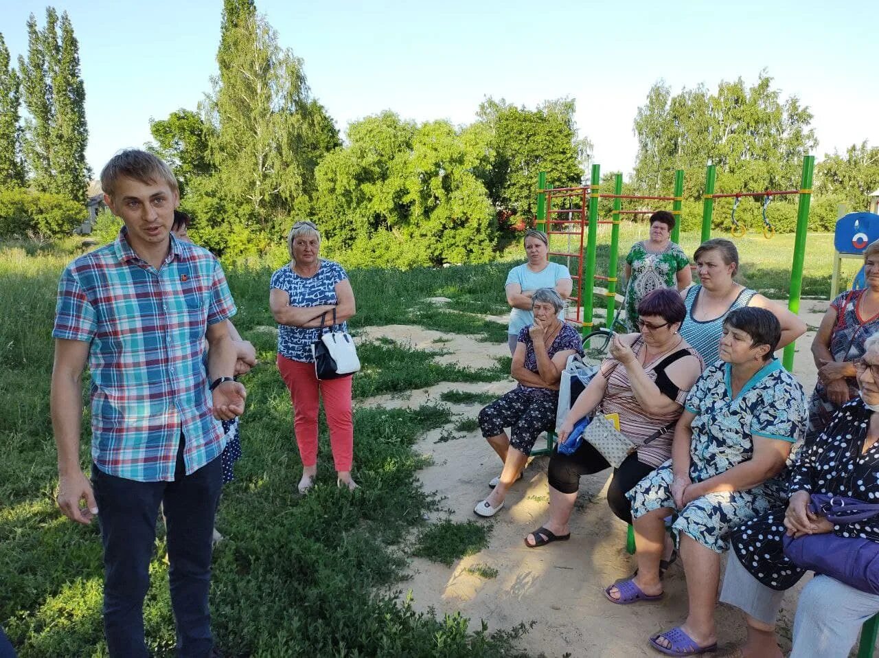 Погода выселки ставропольского. Деревня Студеные Выселки. Сельская администрация Выселки. Студеные Выселки улица Интернациональная. Кузьмино-Отвержский сельсовет.