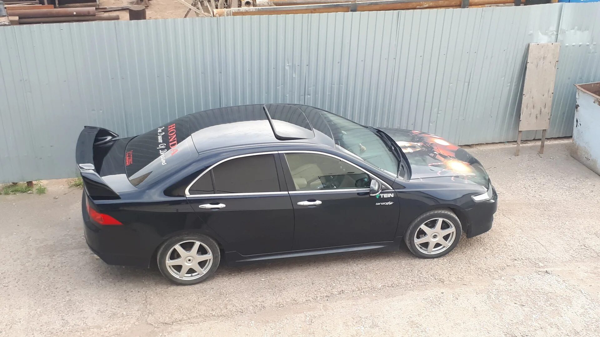 Крыша аккорд 7. Пороги zauber accord 7. антибукс аккорд 7. honda accord 7 наклейка на капот. honda accord 7 фото на капоте.