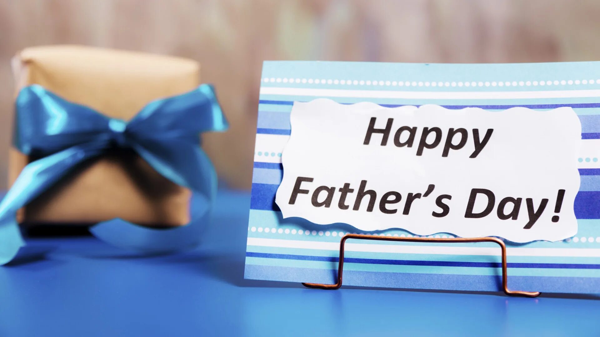 Как по английски будет подарок. Happy father s Day. Happy father's Day картинки. Happy fathers Day открытка. Fathers Day in USA.