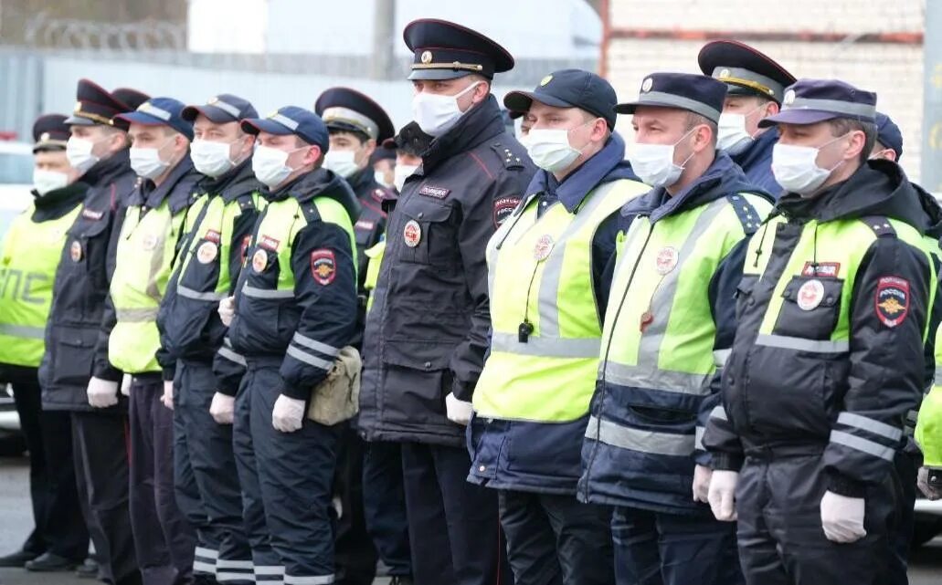 Полиция долго. Милицейский патруль. полиция пермь. дпс пермь патруль. патруль мвд.