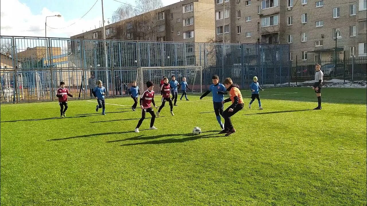 Стадион октябрьский. ФК Балятино Октябрьский. Стадион Балятино Октябрьский. ФК урожай Томилино. Стадион урожай Томилино.