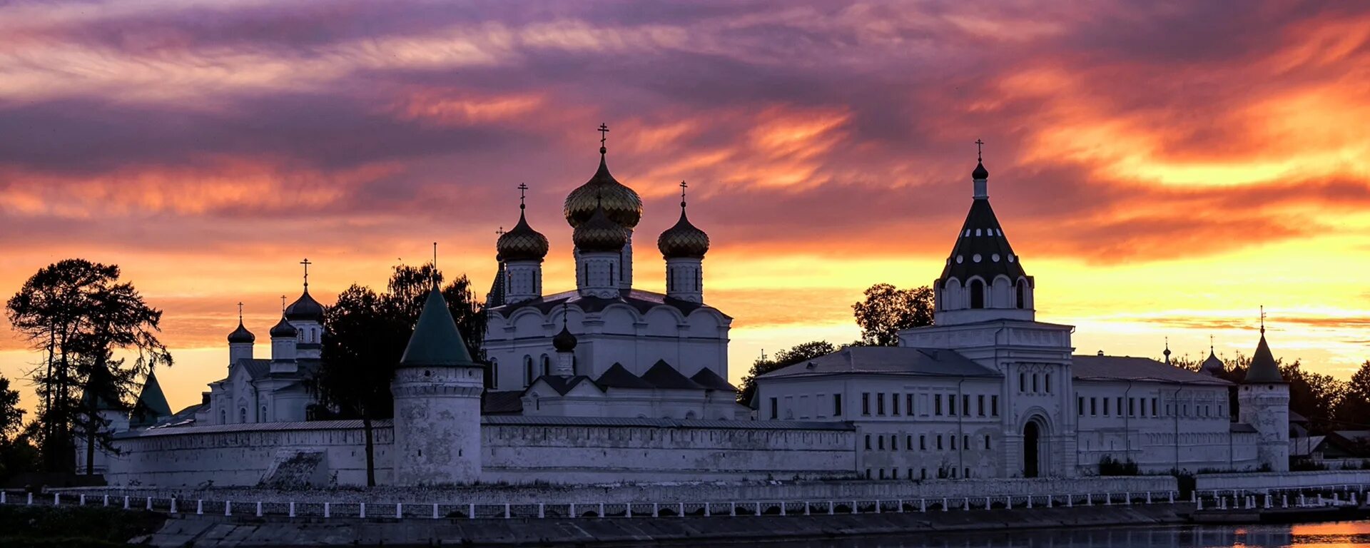 Кострома. Кострома достопримечательности. Кострома золотое кольцо России. Кострома город золотого кольца. Костромет кострома