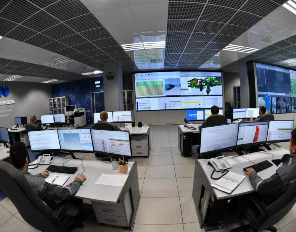 Норникель заполярный филиал логотип. Сотрудник норникеля. Норникель выставка. Цифровой норникель. Норникель алан туаев.