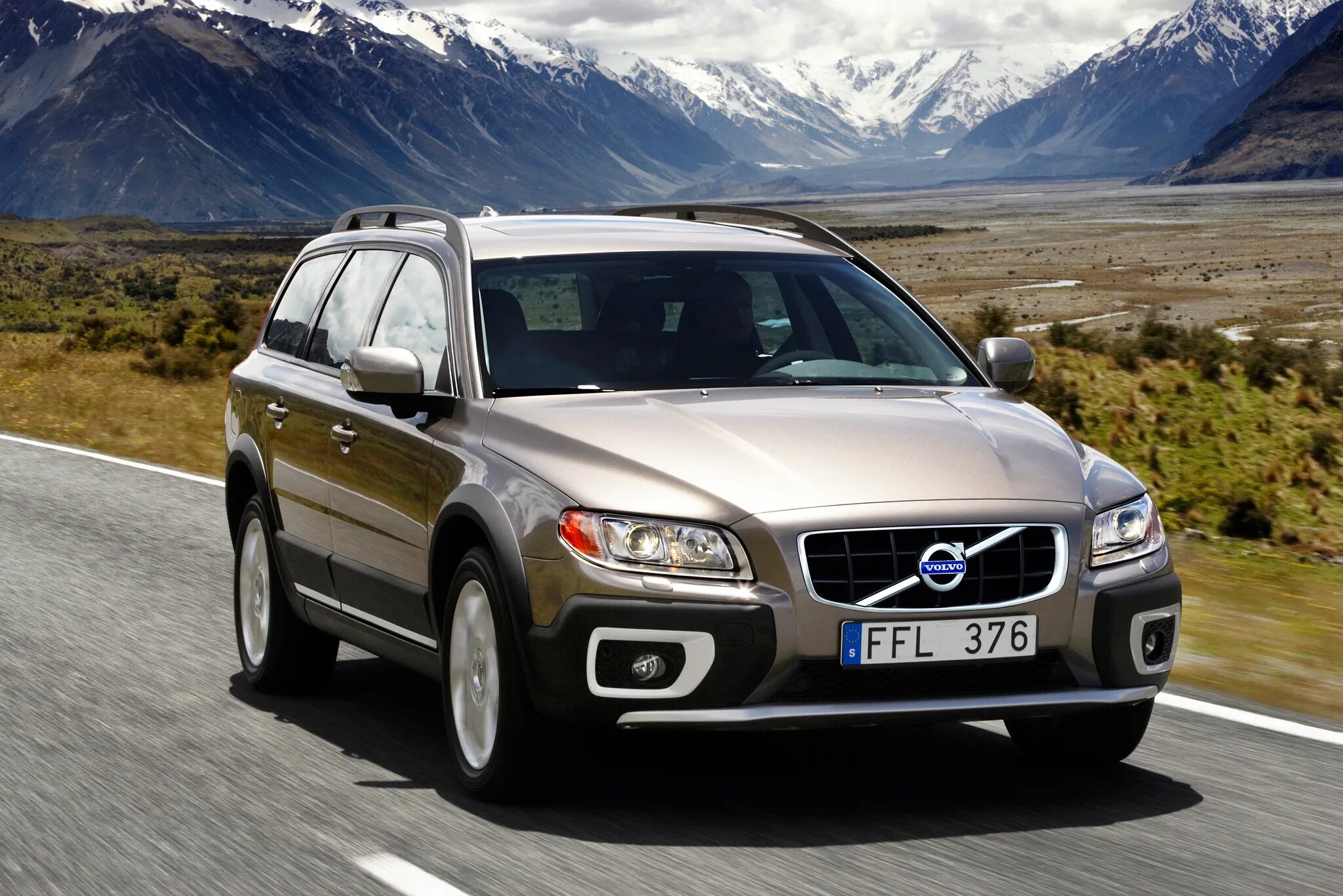 Почему машина вольво. Volvo xc70. Volvo xc70 Cross Country. Вольво xc70 2008. Volvo xc70 3.2.