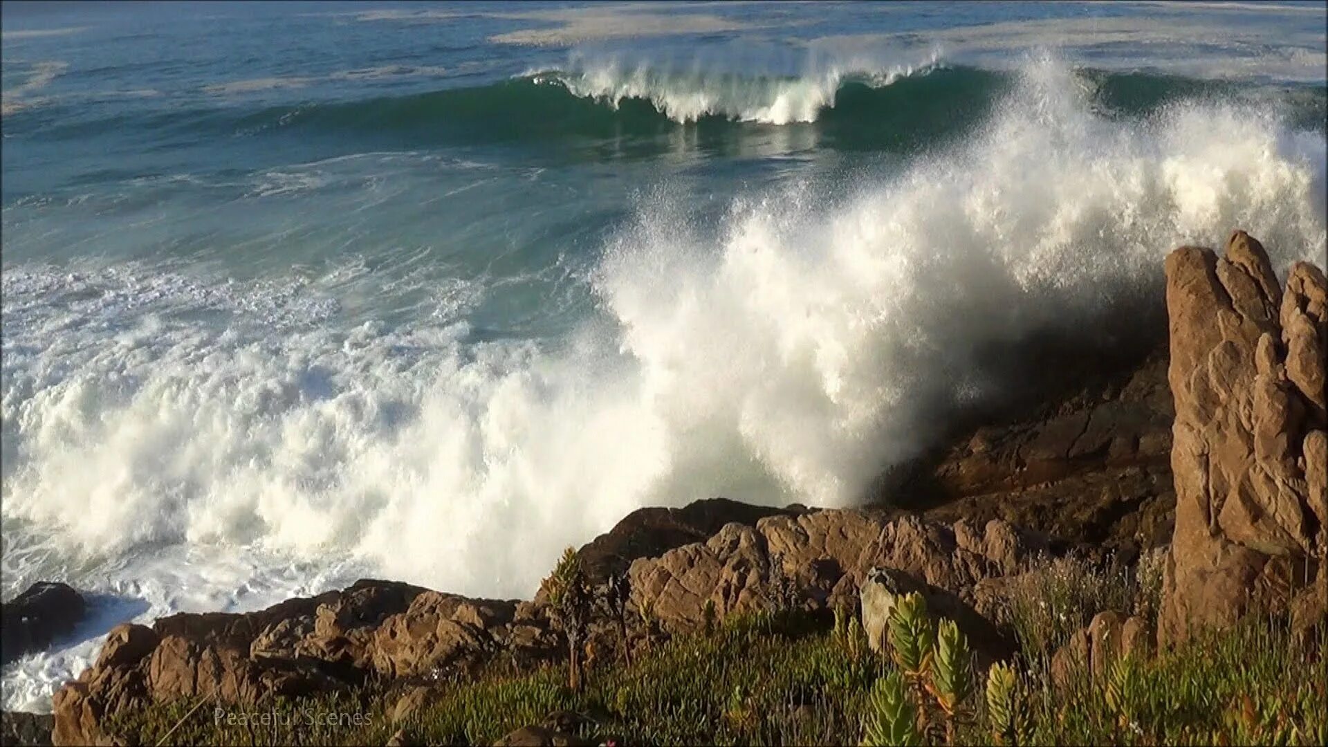 Музыка шум океана. Огромные волны пейзаж. Волна набегает на берег. Большая волна. Crashing Waves.
