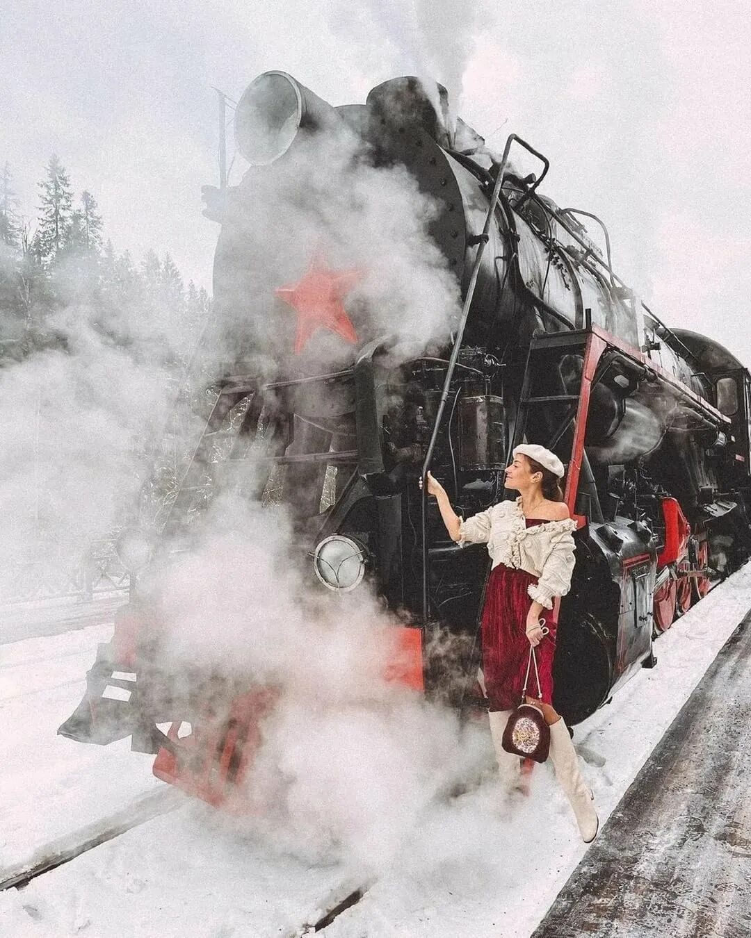 Нижний новгород карелия поезд. Рускеальский ретропоезд рускеальский. ретропоезд рускеала. ретро поезд сортавала рускеала. поезд из сортавала в рускеала ретро поезд.