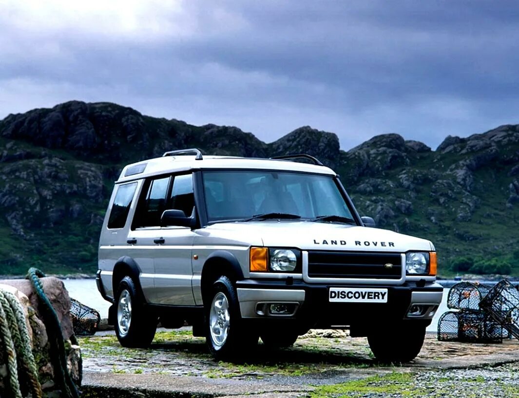 Дискавери список. Ленд Ровер Дискавери 2. Land Rover Discovery II 2. Ленд Ровер Дискавери 2 1999. Land Rover Discovery 2002.