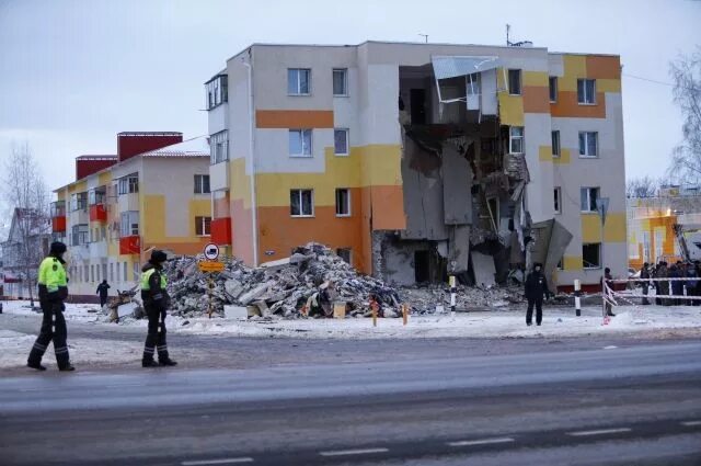 Белгород взрыв сегодня новости последнего часа. Взрыв дома в Яковлево Белгородская область. Взрыв газа Белгород. В Белгороде взорвали дом. Разрушения в Белгороде.