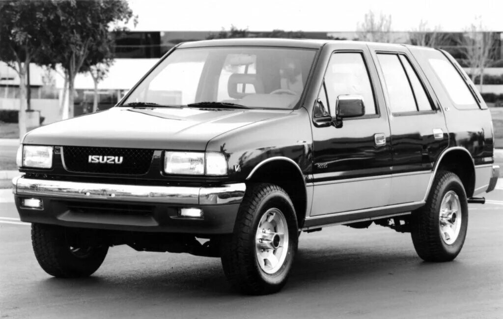 Мягкая крыша на исузу родео. Isuzu rodeo 1993. Исузу 1993. Isuzu rodeo 1993 3d. Исудзу эльф 1993.