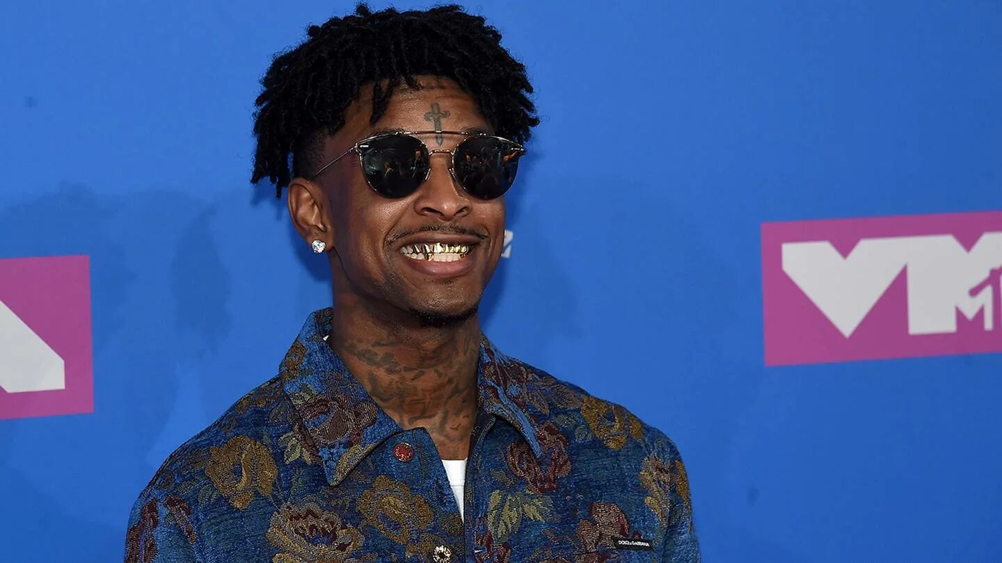 Nas. 21 savage with his brother. Surround sound 21 savage обложка. 21 savage no debate. J.