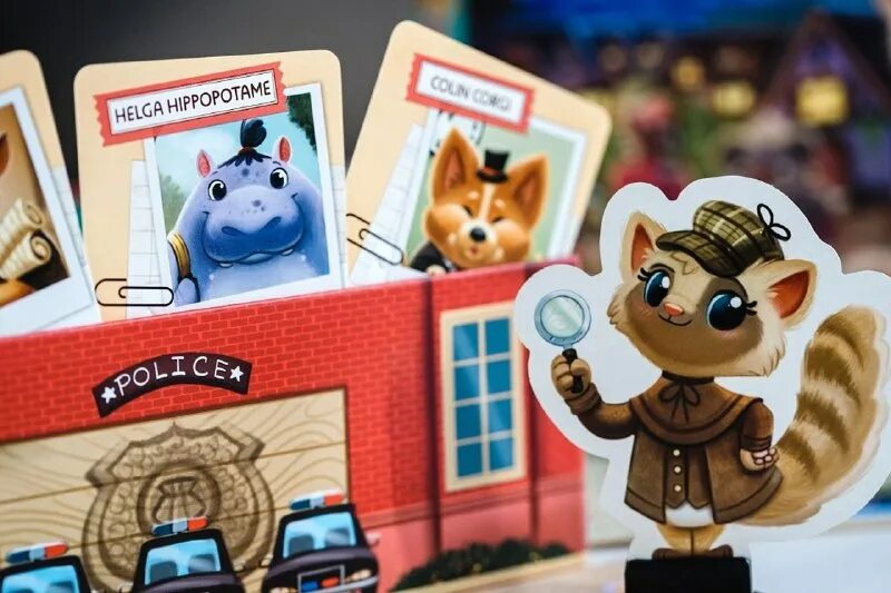 игра клуэдо джуниор. данетки игра. криминалист настольная игра. игра настольная "magellan" "данетки" (издание 2019) детективные истории. игра настолка детектив.