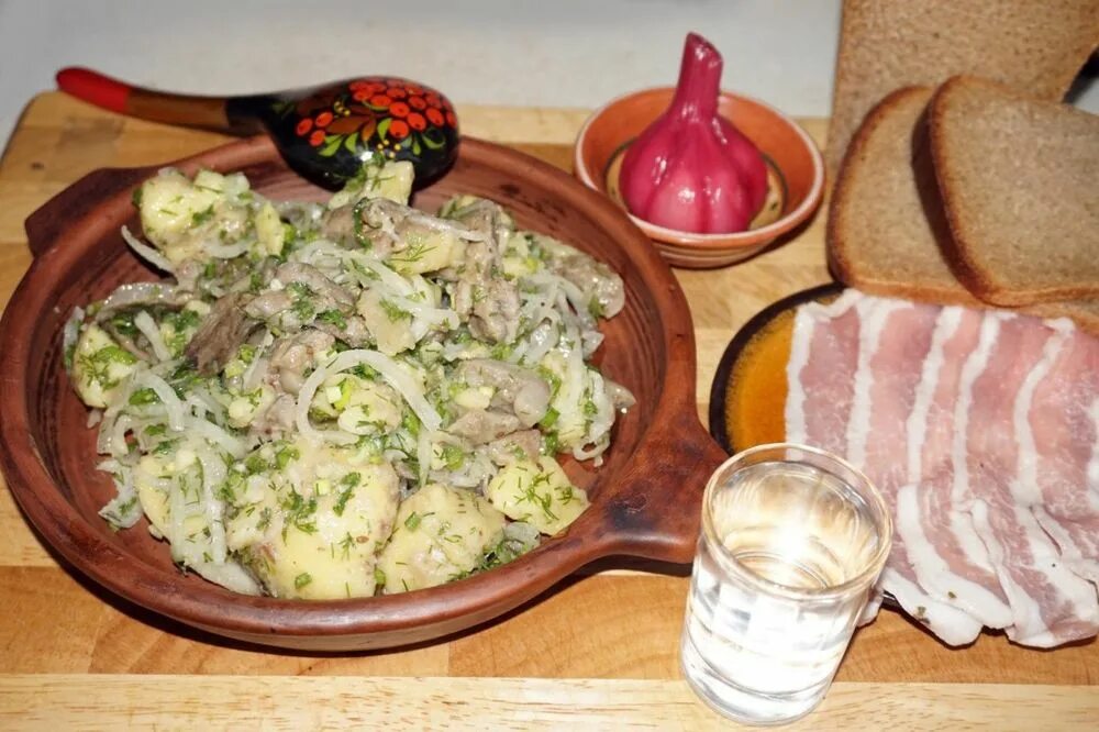 Водочка с закуской. Мировой закусон. Мировой закусон. Закусочка под самогон. Закусон.