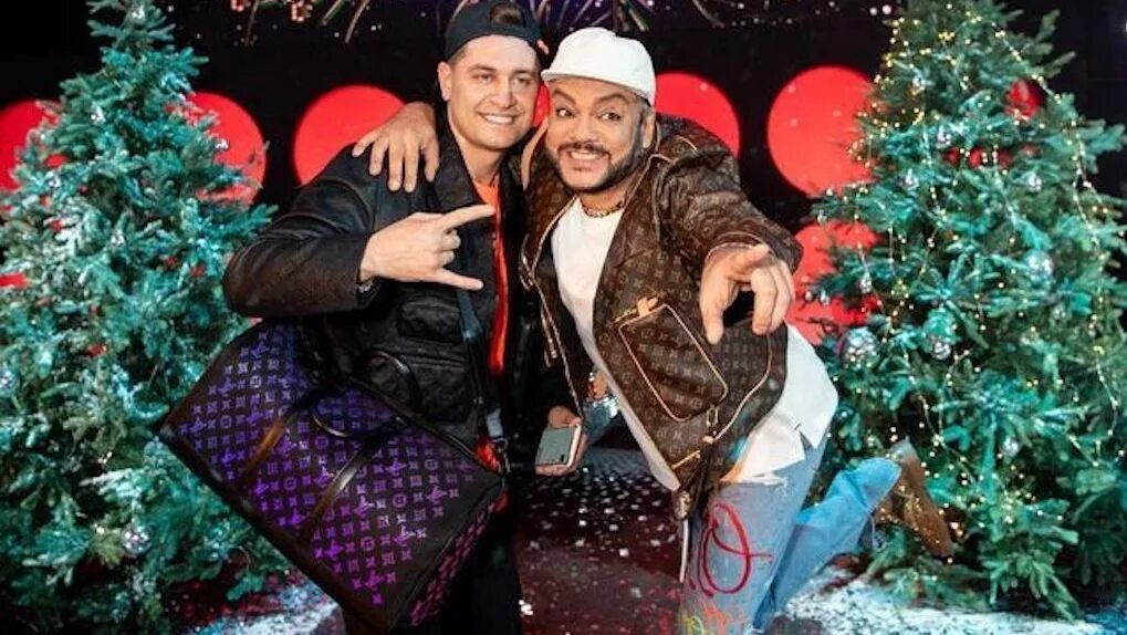 Филипп киркоров 2014. Киркорова убрали из новогодних программ. Киркоров голубойтогоеек. Филипп киркоров фото 2014. Киркоров голубойтогоеек.