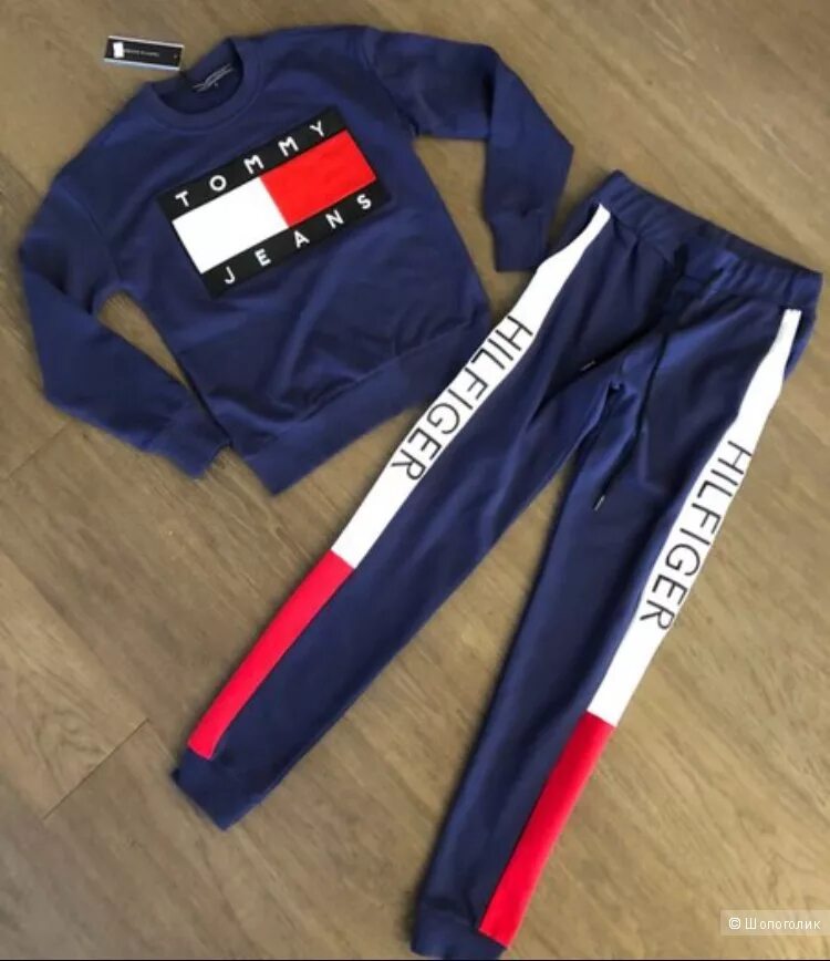 Tommy/Hilfiger костюм спортивный Tommy. Спортивный костюм Томми Хилфигер. Костюм женский том Хилфигер спортивный Томми. Спортивный костюм Томми Хилфигер женский. Костюм хилфигер мужской