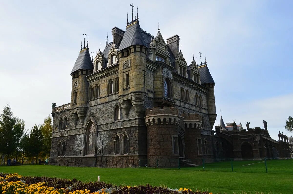 самара замок гарибальди. тольятти село хрящевка замок гарибальди. гарибальди фужер. самара замок гарибальди. село хрущевка замок гарибальди самарская область.