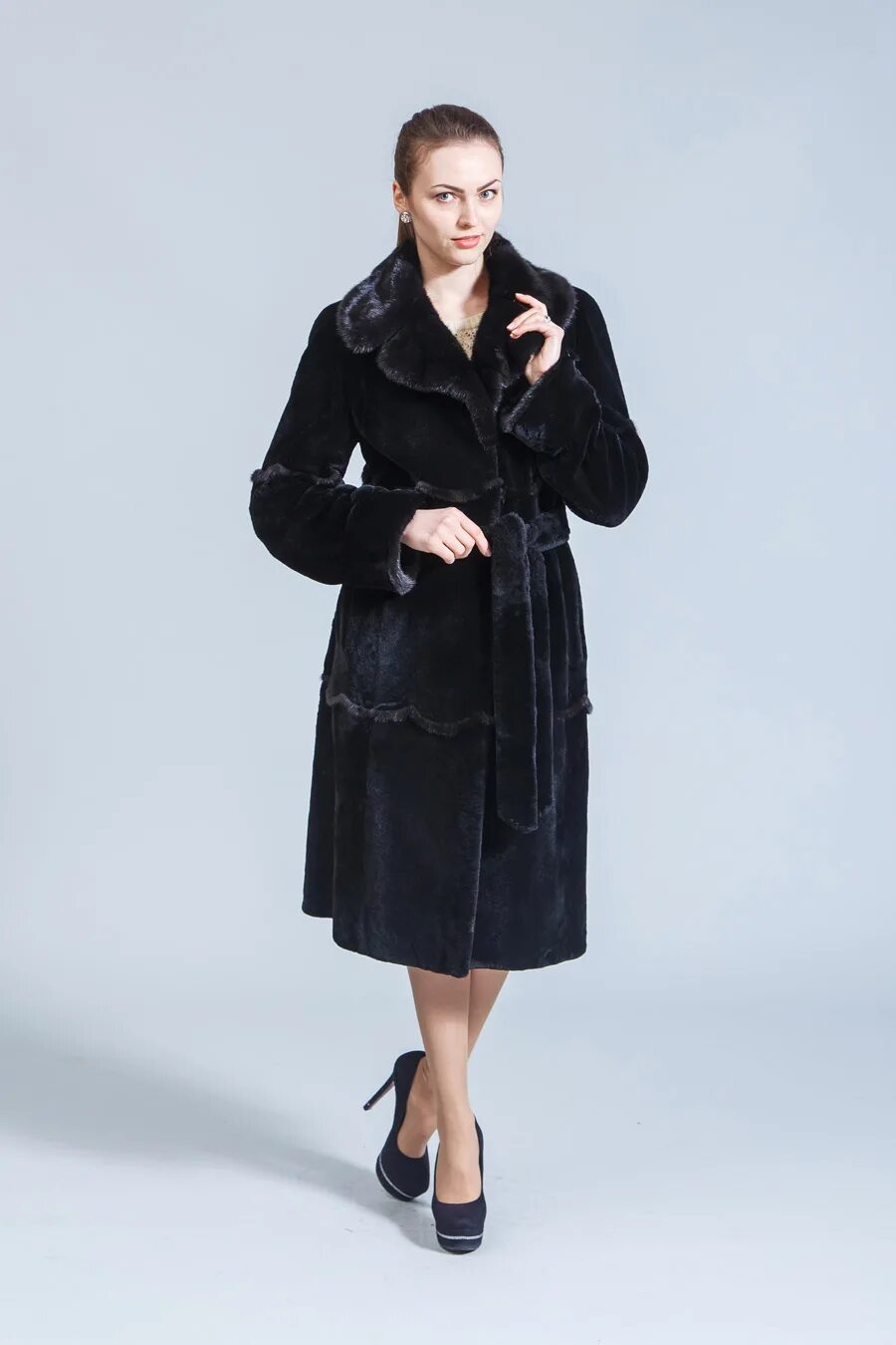 Астрагана шуба из астрагана пятигорска. Пятигорские шубы дубленки. Эдит пятигорск. Soulis furs шуба. Лого для эдитов.