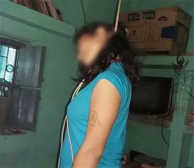 Повешенные девушек видео. Реальные повешения девушек.
