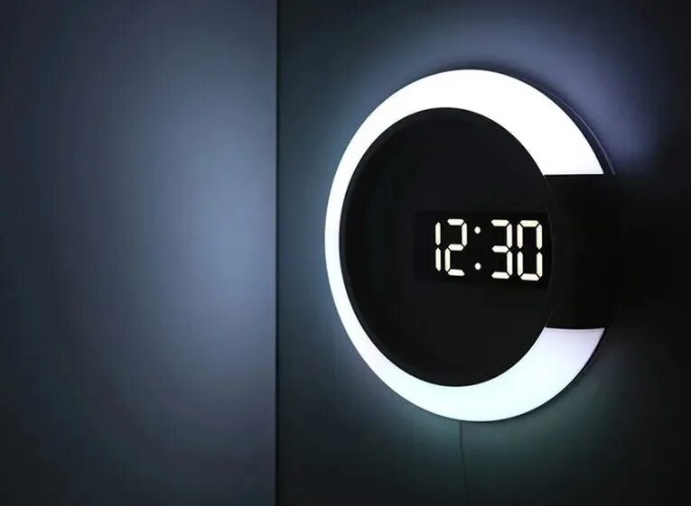Часы электронные настенные подсветкой. Часы настенные Digital led Clock. Настенные часы 3d led цифровой. Часы led Mirror Clock. Электронные часы led Digital Wall Clock.