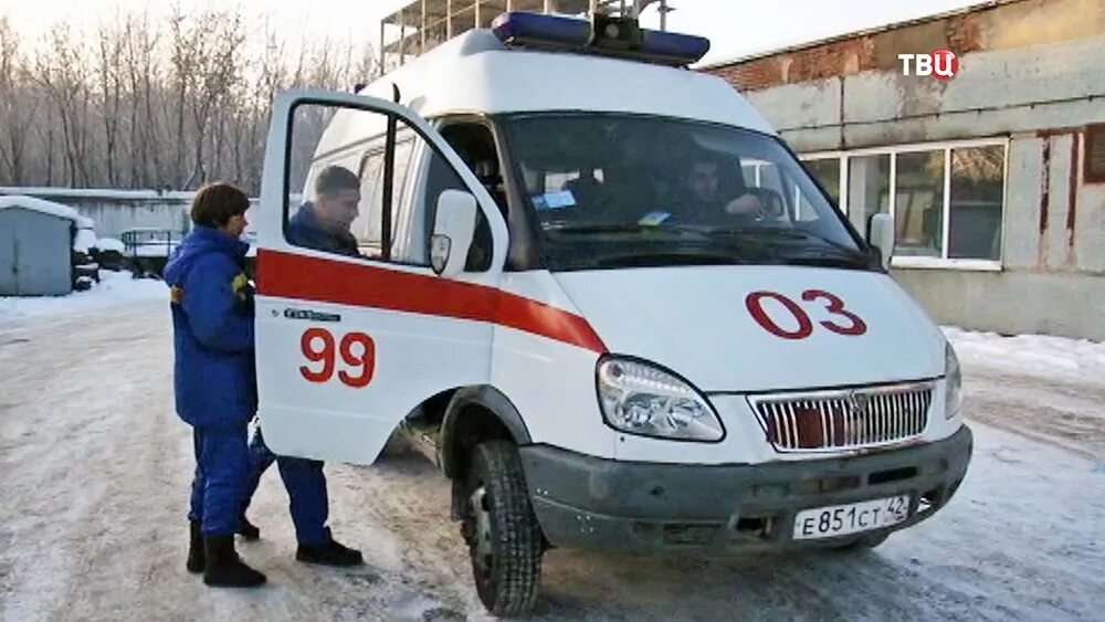 Номер скорой кемерово. Станция скорой помощи Кемерово. Врачи скорой помощи Кемерово. Гараж скорой помощи Кемерово.