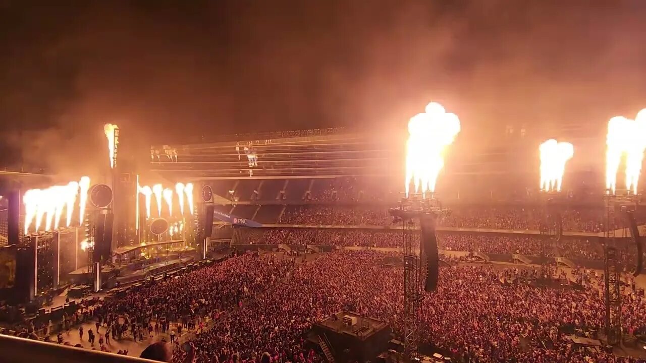Rammstein Live 2022. Rammstein Live 2022 сцена. Рамштайн 2022 концерт. Rammstein Live Stadium. Лучший концерт рамштайн