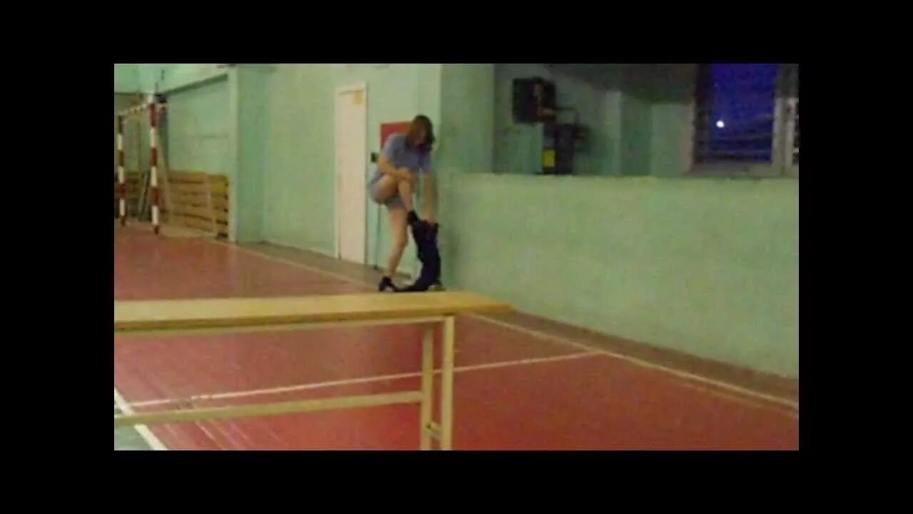 Парни на физкультуре. У школьника встал. Встал на уроке физры. Встал на физкультуре. Встал на физре в школе.