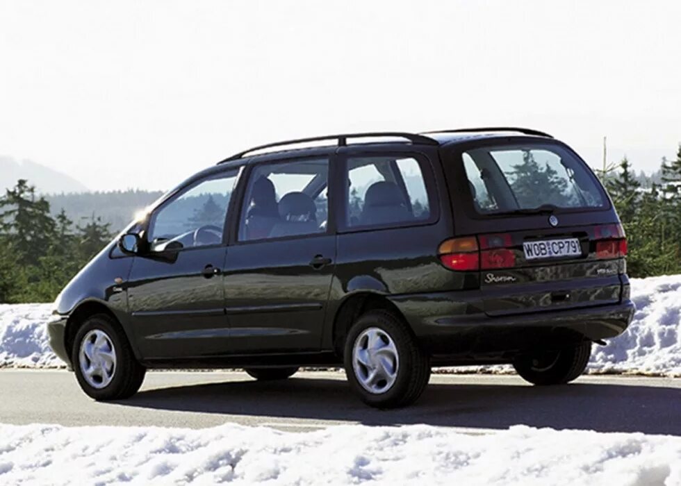 Фольксваген шаран 1 поколение. Volkswagen Sharan 1 поколение. Volkswagen Sharan 2000 года. Фольксваген Шаран 1996. Volkswagen Sharan 1.9 МТ 2000.