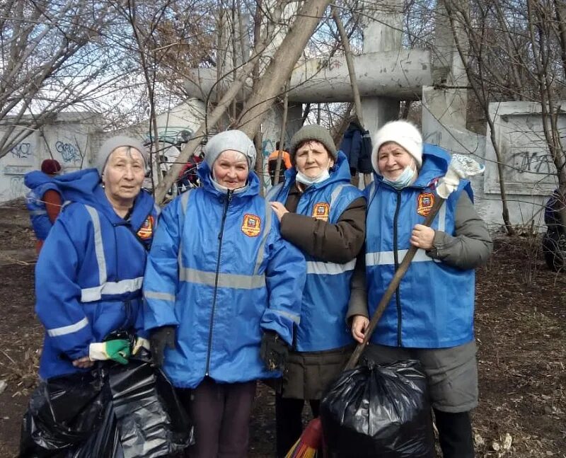 Волонтеры алтайского края. Волонтёры Алтайского края. Серебряные волонтеры Алтайский край. Серебряные волонтеры Бийск. Добрые дела Алтайского края для детей.