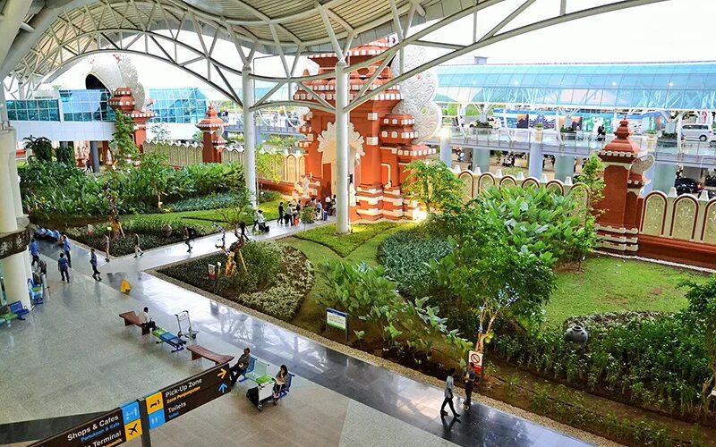 File:Denpasar national terminal&old tower.jpg - Wikipedia
