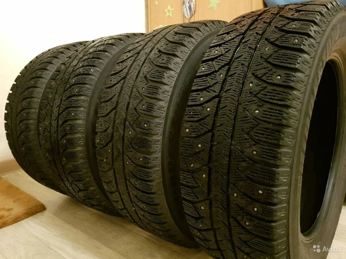 Шины бриджстоун айс. Bridgestone Ice Cruiser 7000. Йокогама айс Крузер 7000. Мишлен айс Крузер 7000. Bridgestone Ice Cruiser 7000 бу.