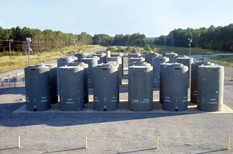 Permanent storage. Радиоактивные отходы holtec. контейнер ux-30. отработанное ядерное топливо фото. &quot;storage&quot; of nuclear power plant waste.