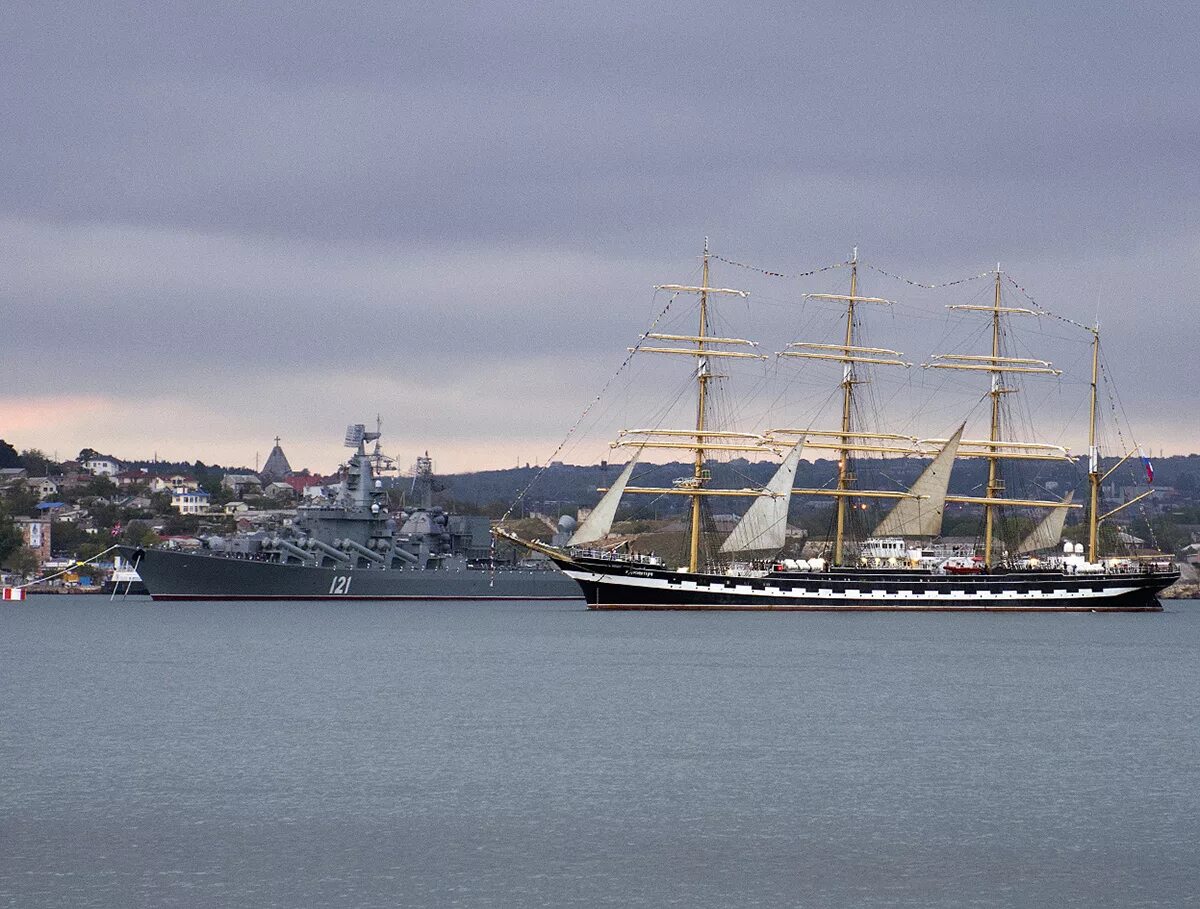 парусник адмирал крузенштерн. иф крузенштерн. крузенштерн барк палуба. адмирала крузенштерна краснодар. адмирала крузенштерна краснодар.