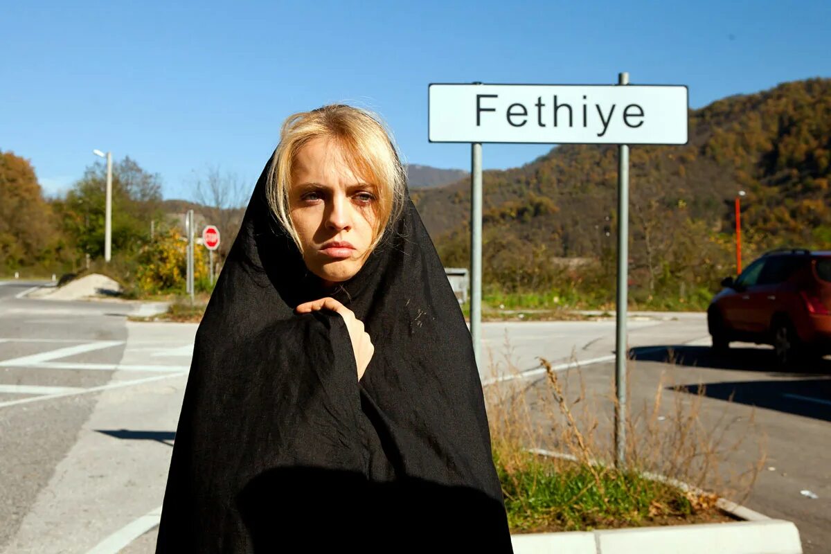 Ехала в турцию продали боевику. Ехала в турцию продали боевику. Ехала к жениху в турцию. Съездила без мужа в турцию. Ехала в турцию продали боевику.