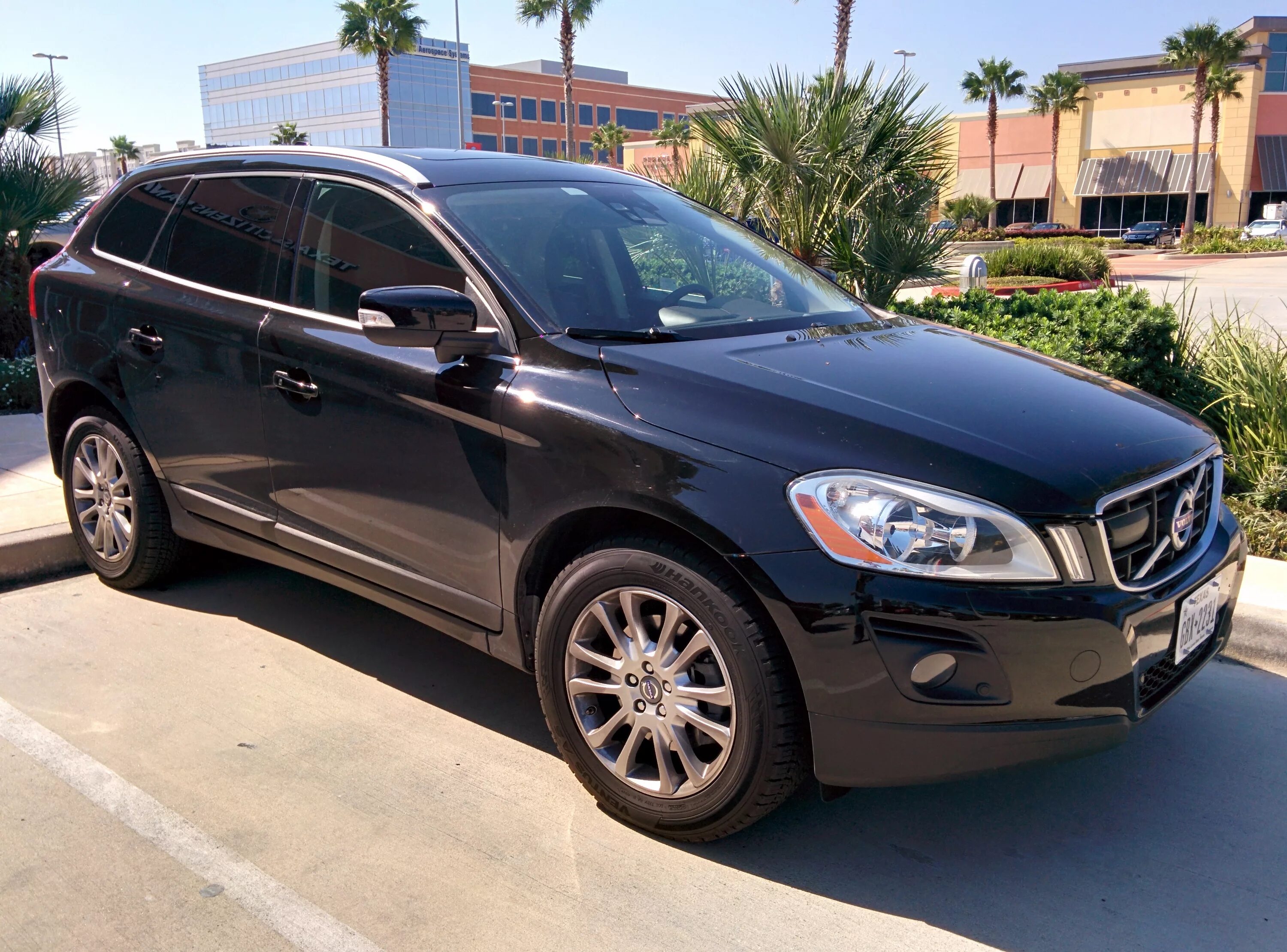 Volvo xc60 белая. Volvo xc60 2 4. Volvo xc60 2012. Volvo xc60 серая. Вольво хс60 коричневая.