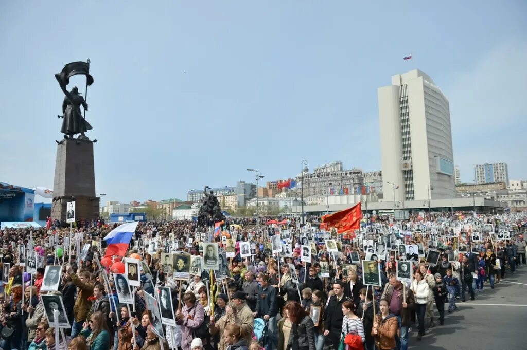 Какие люди во владивостоке. Владивосток население. население города владивосток. владивосток люди фото.