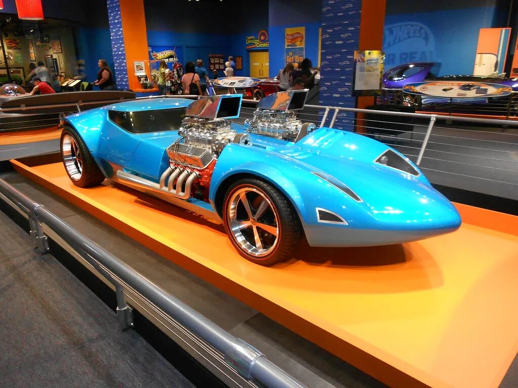 Dodge deora 2. Хот вилс на больших колесах. Машины хот вилс настоящие. Настоящий хот. Настоящий хот.